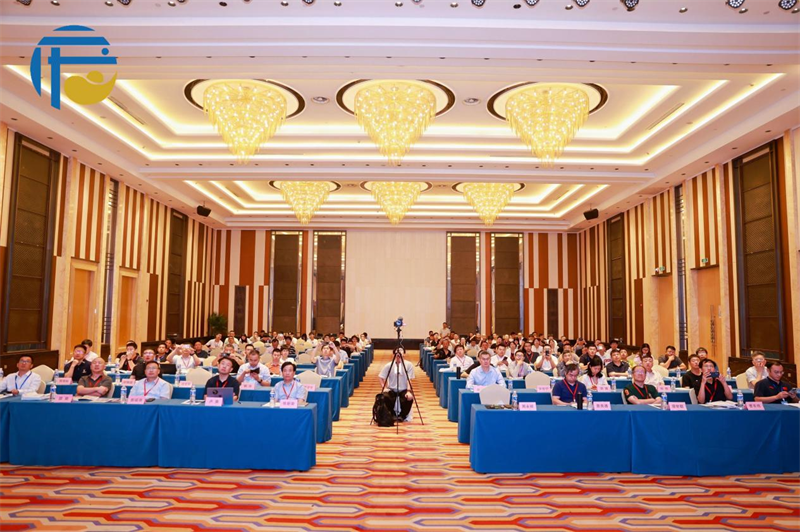 একসাথে একটি শূন্য বর্জ্য শহর গড়ে তোলা: কোয়াংগং শেয়ারহোল্ডিং শিল্পের শীর্ষ সম্মেলনে সবুজ বুদ্ধিমান ইট তৈরির প্রযুক্তি নিয়ে আসে